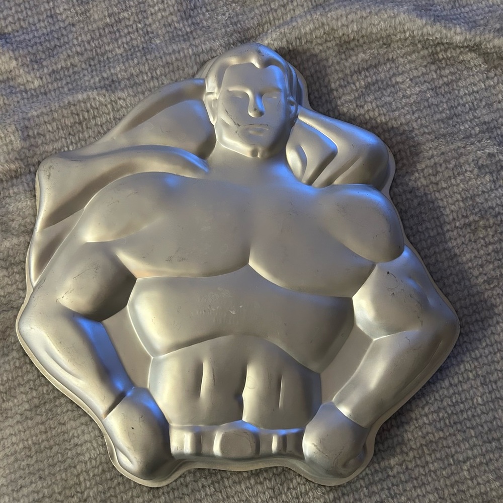 Vintage Wilton Superman cake pan circa 1977